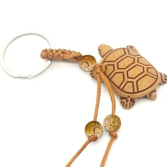2 LEFT! Vintaged Beaded Turtle Keychain - Picture 2 of 3